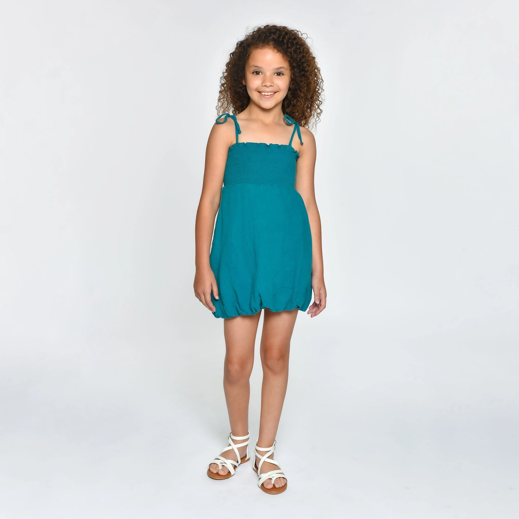 Winnie's Dreamy Bubble Dress: Sweet Style for Little Girls